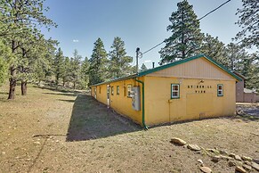 Secluded Stonewall Cabin w/ Mountain View!