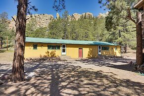 Secluded Stonewall Cabin w/ Mountain View!
