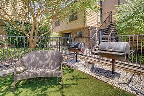 Austin Condo w/ Pool Access: 5 Mi to Downtown!