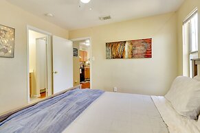 Austin Condo w/ Pool Access: 5 Mi to Downtown!