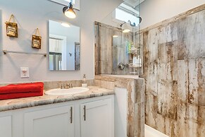 Austin Tiny Home: Fireplace, Shared Pool & Hot Tub