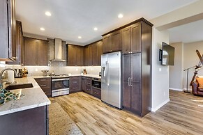 8 Mi to Keystone: Home w/ Hot Tub in Dillon