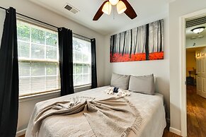 Charlotte Home ~ 9 Mi to Bank of America Stadium!