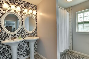 Charlotte Home ~ 9 Mi to Bank of America Stadium!