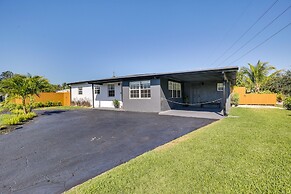 Fenced Yard + Hot Tub: Pompano Beach Vacation Home