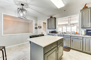 Charlotte Vacation Rental w/ 2 Living Areas!