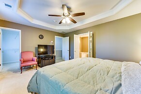 Charlotte Vacation Rental w/ 2 Living Areas!