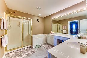 Charlotte Vacation Rental w/ 2 Living Areas!