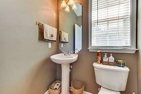 Charlotte Vacation Rental w/ 2 Living Areas!