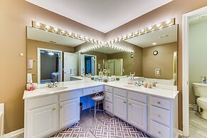 Charlotte Vacation Rental w/ 2 Living Areas!