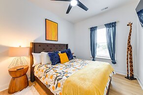 Charlotte Getaway w/ Yard - 3 Mi to Uptown!