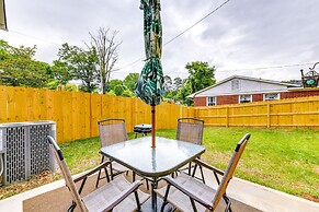 Charlotte Getaway w/ Yard - 3 Mi to Uptown!
