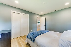 Charming Charlotte Home: 2 Mi to Downtown!