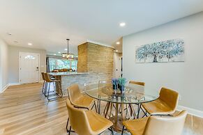 Charming Charlotte Home: 2 Mi to Downtown!