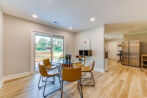 Charming Charlotte Home: 2 Mi to Downtown!