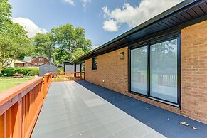 Charming Charlotte Home: 2 Mi to Downtown!