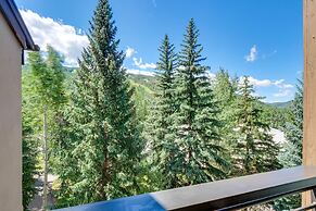 Vail Top-floor Condo w/ Deck & Mountain Views!
