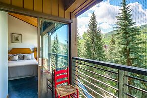 Vail Top-floor Condo w/ Deck & Mountain Views!