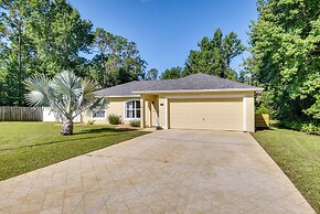 Lanai & Fire Pit: Peaceful Palm Coast Home!