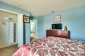 Sunny Wesley Chapel Home ~ 2 Mi to Epperson Lagoon