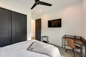 Contemporary Naples Home w/ Outdoor Kitchen & Pool