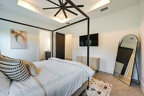 Contemporary Naples Home w/ Outdoor Kitchen & Pool