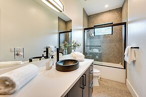 Contemporary Naples Home w/ Outdoor Kitchen & Pool