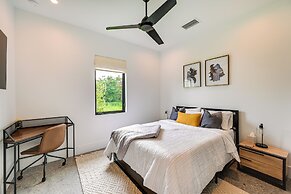 Contemporary Naples Home w/ Outdoor Kitchen & Pool