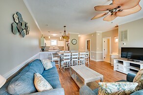 Bright Myrtle Beach Condo on Golf Course w/ Pool!