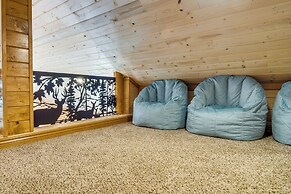 Private Hot Tub & Pond: Conifer Log Cabin