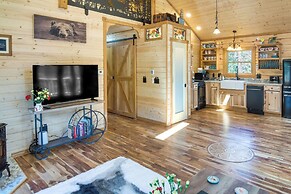 Private Hot Tub & Pond: Conifer Log Cabin