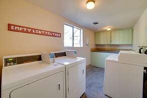 Mammoth Lakes Condo w/ Fireplace & Mountain Views