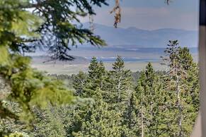 Mammoth Lakes Condo w/ Fireplace & Mountain Views