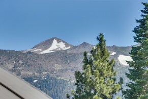 Mammoth Lakes Condo w/ Fireplace & Mountain Views