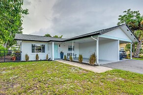 Sunny Florida Escape w/ Patio, Grill & Fire Pit!