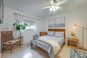 Sunny Florida Escape w/ Patio, Grill & Fire Pit!