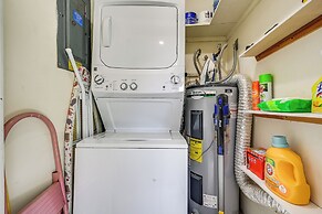 Sunny Florida Escape w/ Patio, Grill & Fire Pit!