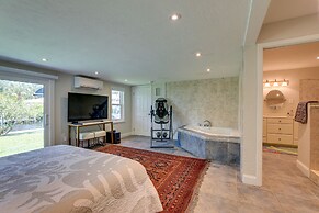 Palmetto Waterfront Vacation Rental w/ Boat Dock!