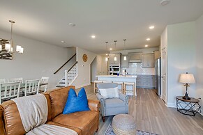 Golf Getaway w/ Pool Access in North Myrtle Beach