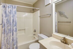 Walk to Coast: North Myrtle Beach Condo w/ Pool!