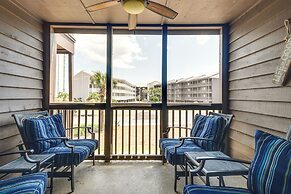 Walk to Coast: North Myrtle Beach Condo w/ Pool!