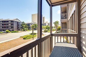 Walk to Coast: North Myrtle Beach Condo w/ Pool!