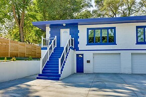 Charming Omaha Getaway - 3 Mi to Baxter Arena!