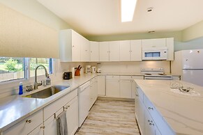 Charming Omaha Getaway - 3 Mi to Baxter Arena!