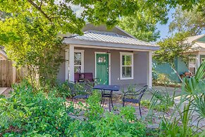 Charming Pensacola Home Rental: 2 Mi to Beach!