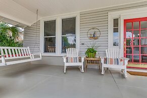 Pensacola Paradise: Furnished Deck & Gas Grill!