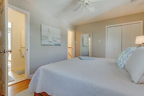 Pensacola Paradise: Furnished Deck & Gas Grill!