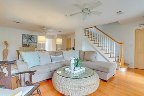 Pensacola Paradise: Furnished Deck & Gas Grill!