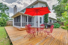 Pensacola Paradise: Furnished Deck & Gas Grill!
