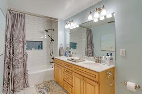 Pensacola Paradise: Furnished Deck & Gas Grill!